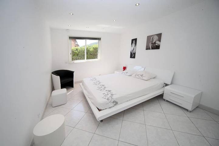 Villa pour 9 personnes, avec jardin et sauna à Beausoleil - 3