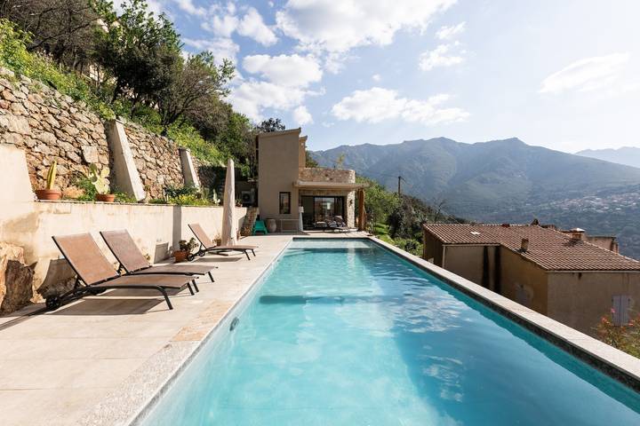 Chalet para 4 personas, con jardín - 1