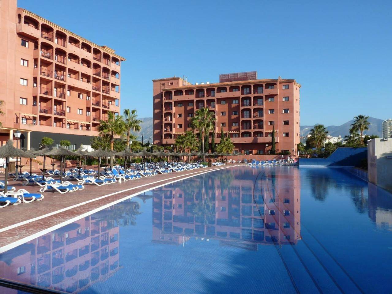 Aparthotel para 10 personas con terraza in Myramar, Fuengirola