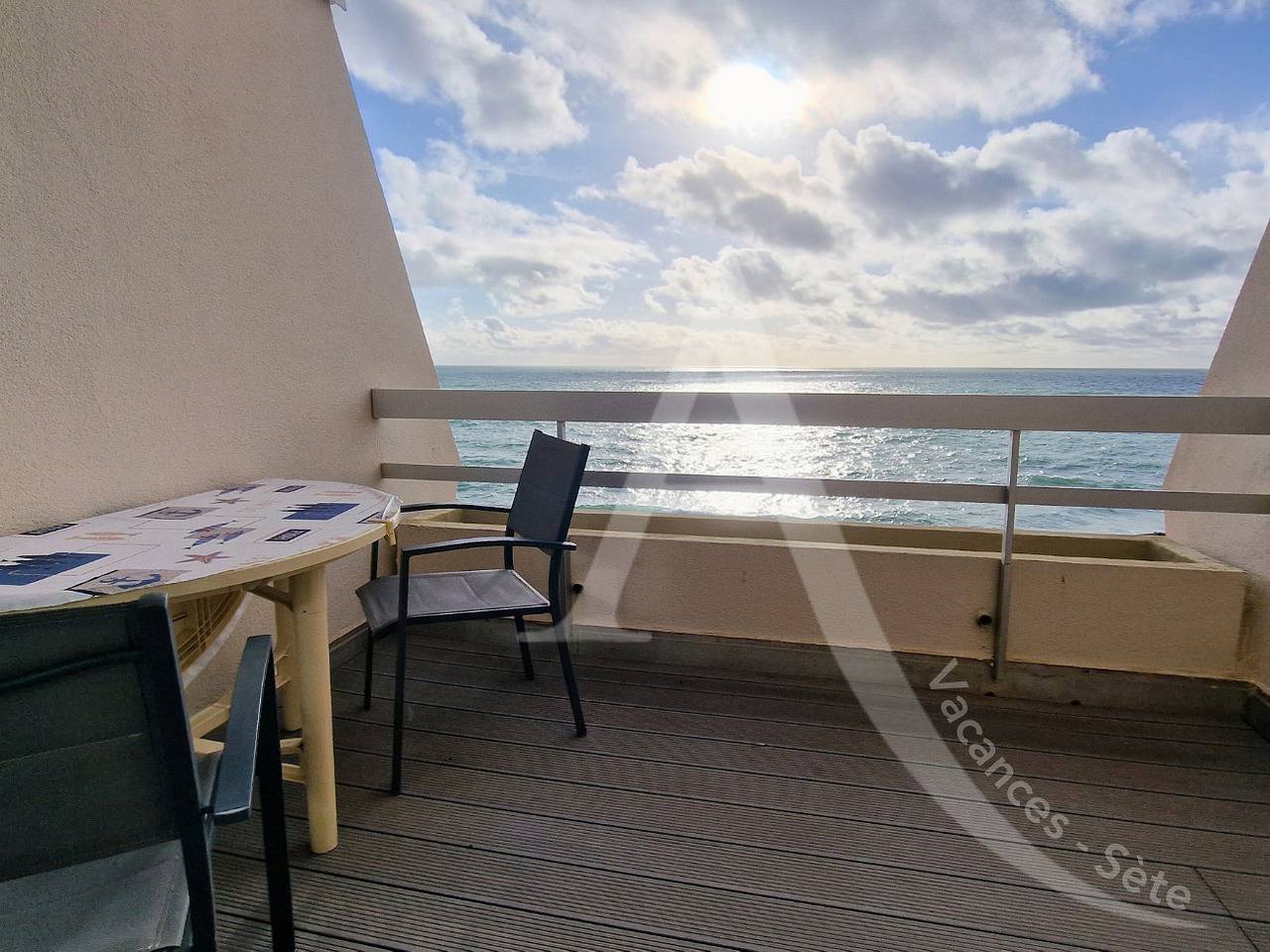 Appartement entier, Appartement de vacances pour 4 personnes avec terrasse in Sète, Côte d'Améthyste