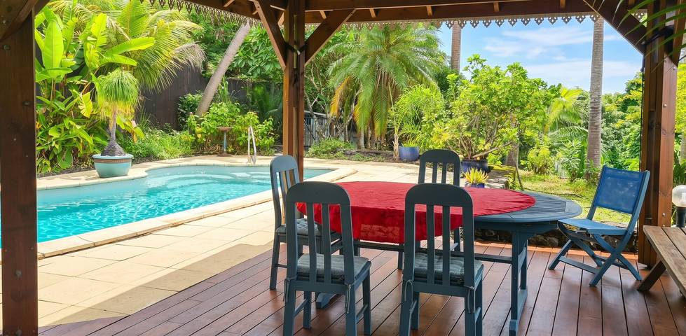 Elegante Villa mit Pool in Saint-Paul, Réunion, Meerblick in Saint-Paul, La Réunion