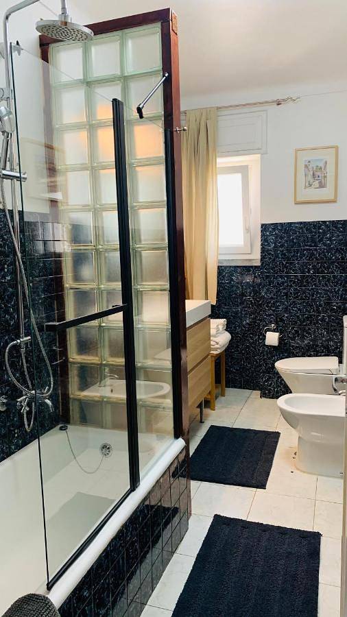 Apartamento de férias inteiro, Double Room in Paço de Arcos, Costa de Lisboa