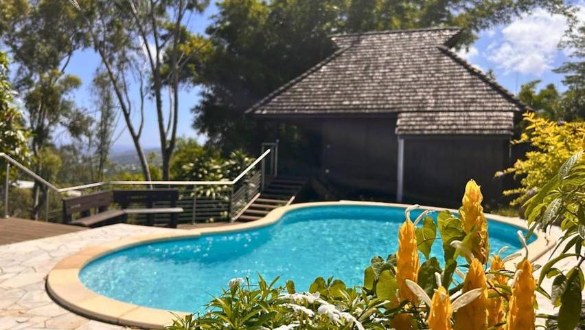 Villa pour 12 personnes, avec piscine ainsi que vue et jardin dans Tahiti - 2