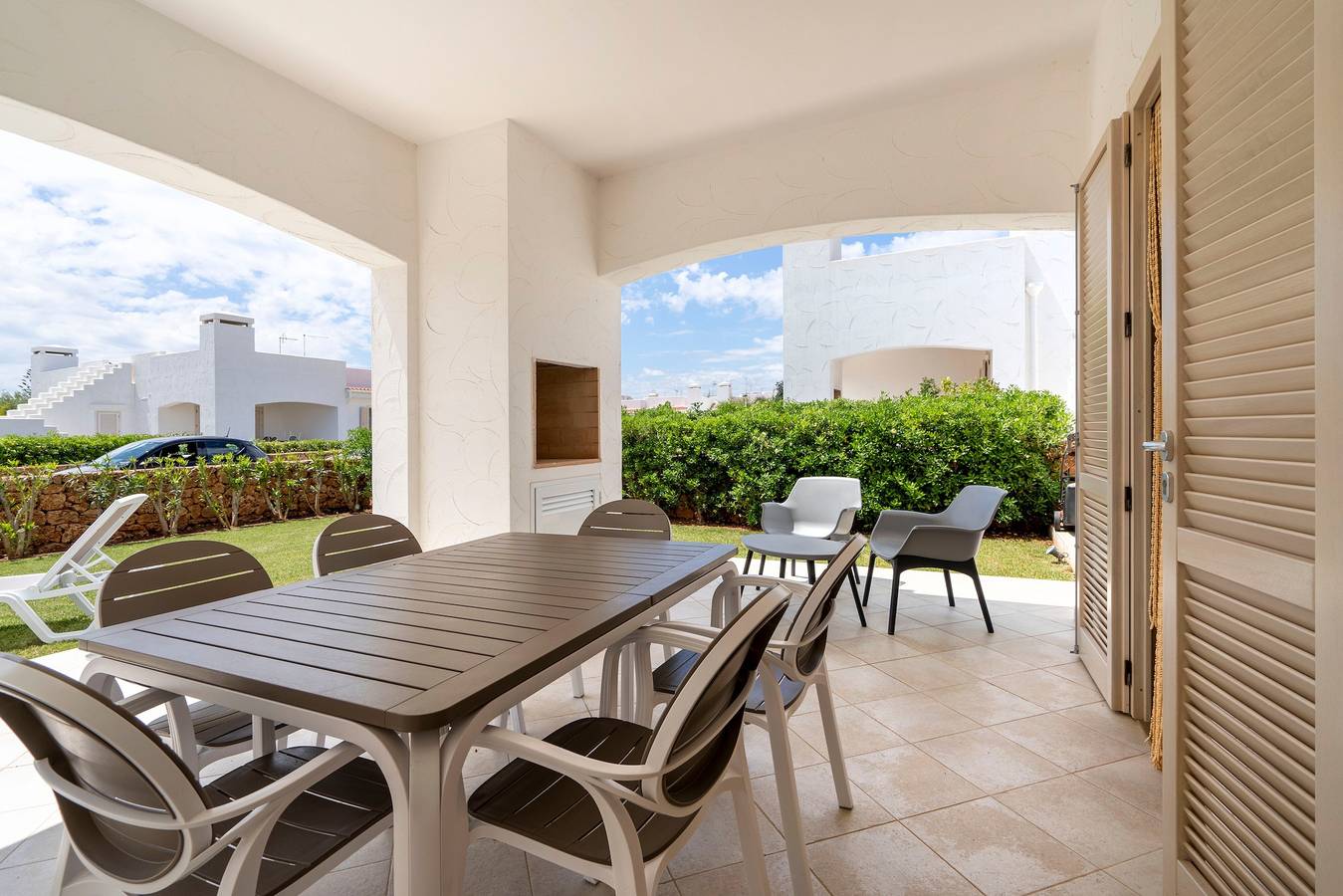 Entire apartment, Holiday Apartment "Villa Katia - Villanova di Ostuni" with Private Terrace and Wi-Fi in Diana Marina, Salento
