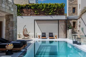 Villa for 6 People in Αχλάδα, Crete, Photo 1