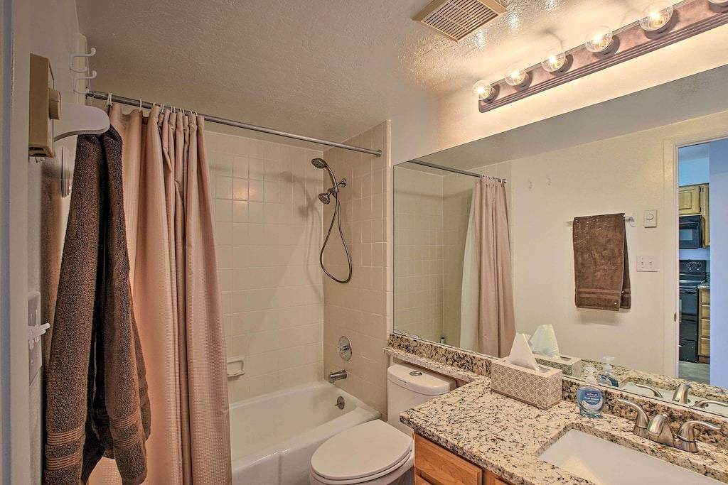 Ganze Wohnung, Neu! Wolf Lodge Ski Retreat - 17 Meilen zu 3 Resorts! in Eden (UT), Uinta Wasatch Cache National Forest