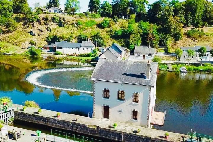 Location de vacances pour 5 personnes, avec balcon et vue à Saint-Sulpice (Mayenne) - 2
