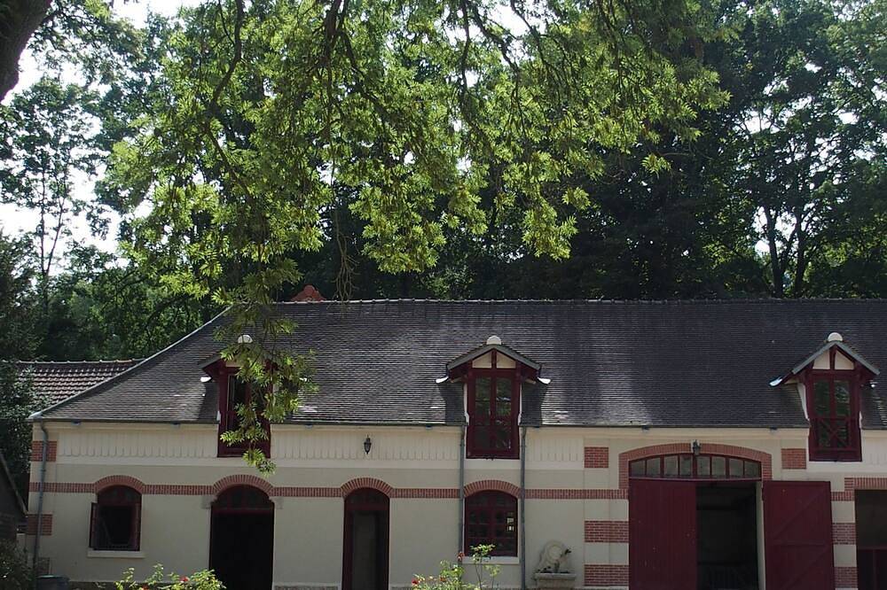 Loft de l ecurie du Domaine de la Geneste in Châteaufort, Parc naturel régional de la Haute Vallée de Chevreuse