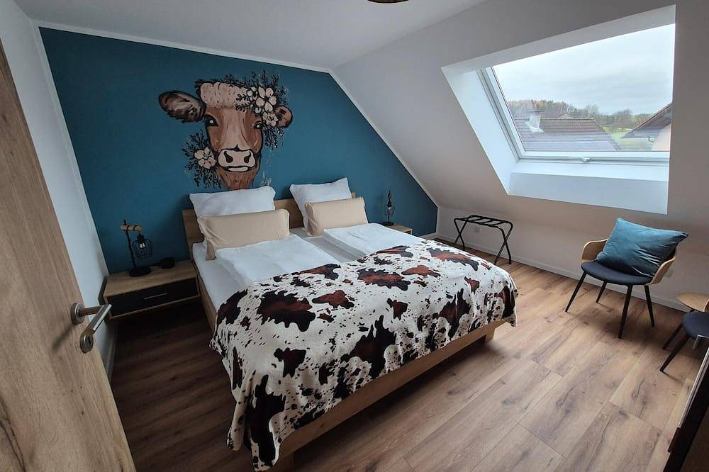 Ganze Wohnung, Gemütliche Ferienwohnung (60qm) mit Balkon in Bad Staffelstein, Oberes Maintal - Coburger Land