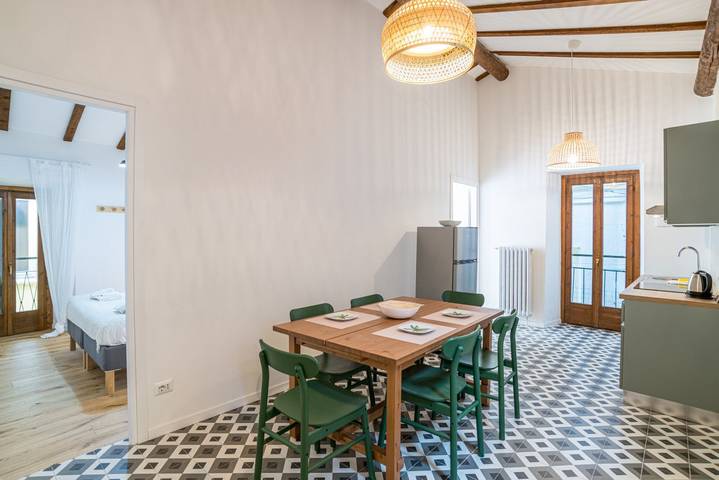 Entire apartment, Guesthost - Casa Bar 2 Stylish Apartment Lake Como in Dongo, Lake Como