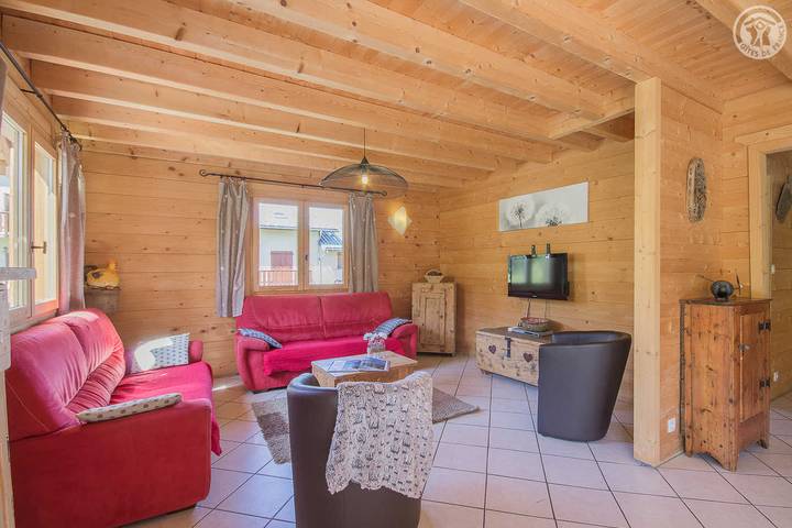 Gîte pour 8 personnes, avec terrasse à Albiez-Montrond - 3