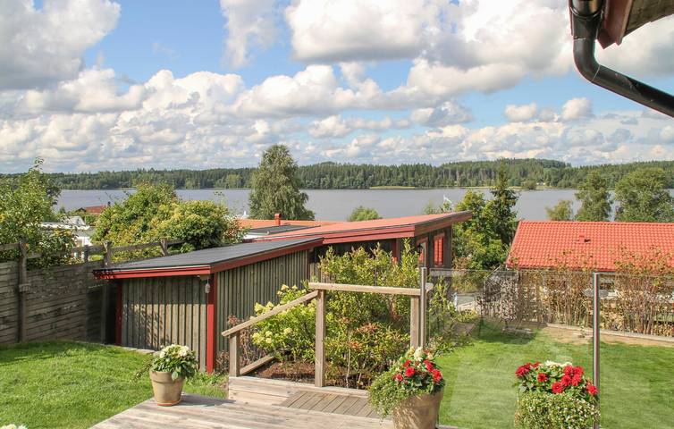Ferienhaus für 6 Personen, mit Terrasse und Garten sowie Seeblick in Nässjö - 4