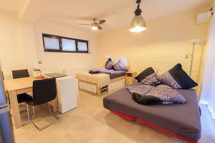 Ganze Wohnung, Loft „Jupiter“ – ruhiger Innenhof, Gym & Parkplatz frei in Leverkusen, Bergisches Land
