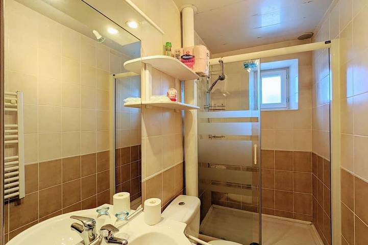 Charmanter Rückzugsort im Herzen der Natur, komfortable Ausstattung, privater Parkplatz, ab 47€/Nacht in Saint-Hilaire-sur-Benaize, Le Blanc und Umgebung