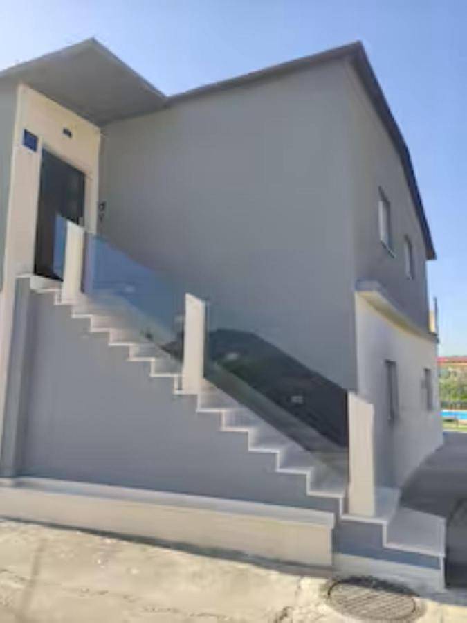 Villa für 12 Personen, mit Garten und Ausblick sowie Pool in Split-Dalmatien - 2