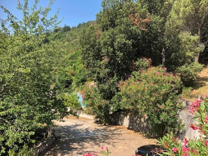 Location de vacances pour 10 personnes, avec jardin ainsi que piscine et vue, animaux acceptés à Cabrespine - 4