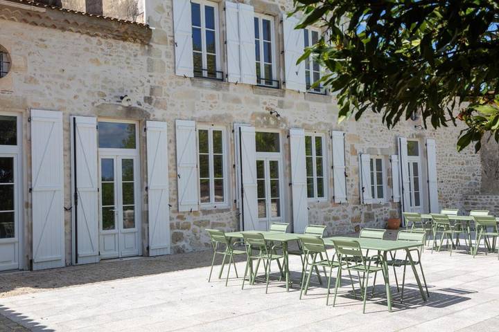 Location de vacances pour 2 personnes, avec piscine et terrasse ainsi que jardin et vue à Vertheuil - 4