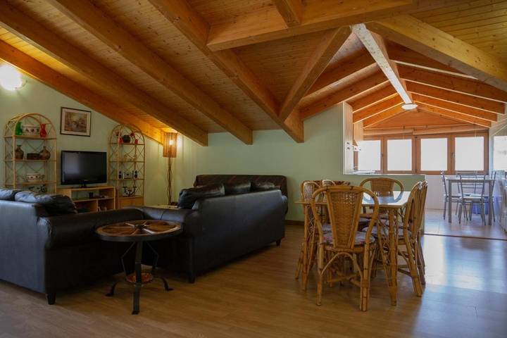 Casa de vacaciones para 8 personas, con terraza en Pinares (Soria) - 3