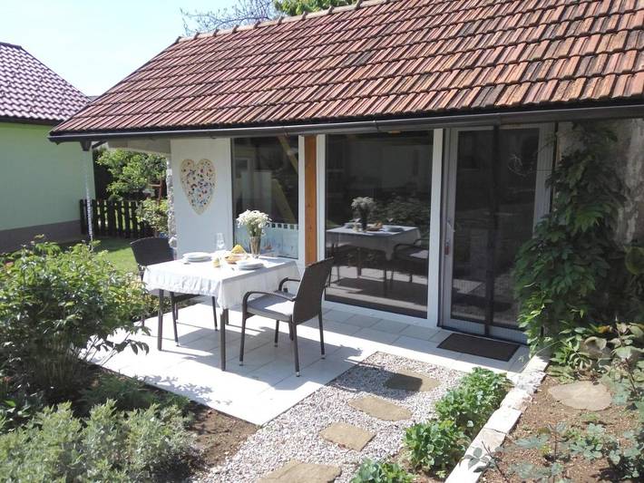 Ferienhaus für 2 Personen, mit Terrasse und Garten sowie Ausblick