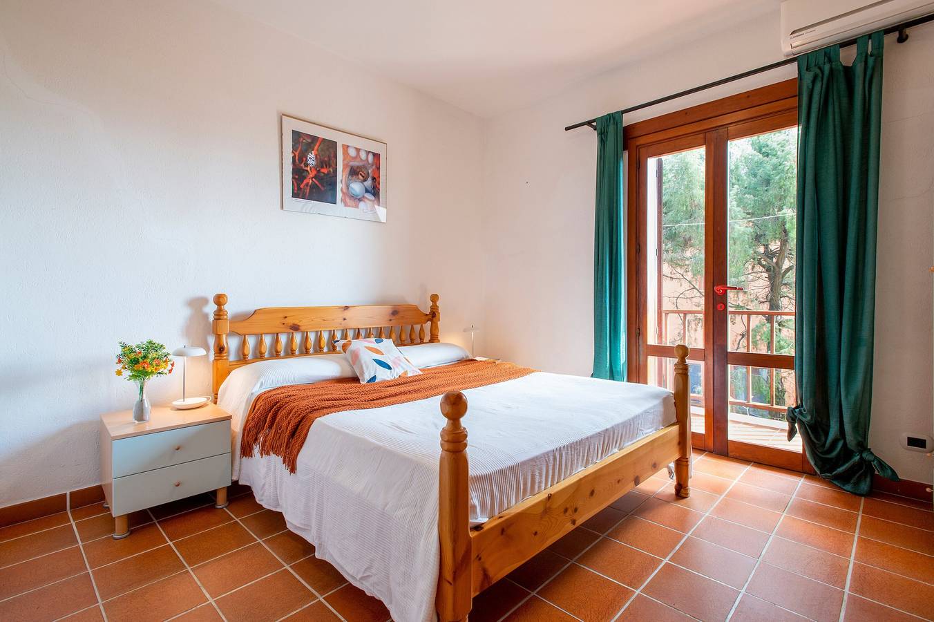 Villa 'Pentavano White House' mit privater Terrasse, Wlan und Klimaanlage in Trinità d'Agultu e Vignola und Umgebung, Olbia-Tempio
