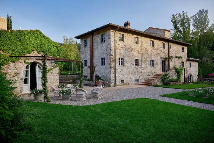 Casa vacanza per 14 persone, con giardino a Tavarnelle Val di Pesa