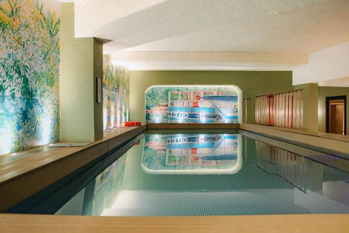 Hôtel pour 2 personnes, avec Terrasse ainsi que Piscine et Sauna