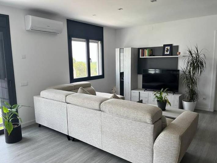 Location de vacances pour 8 personnes, avec vue ainsi que jardin et piscine, animaux acceptés à Alcover - 3