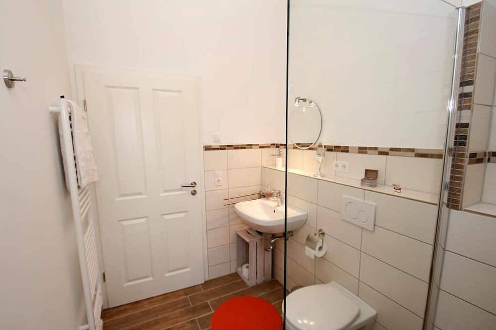 Ganze Wohnung, Frisch renovierte Ferienwohnung \"Dornröschen\" im modernen Landhausstil und märchenhafter Alleinlage, ideal geeignet für Paare, die Ihre Auszeit vom Alltag fernab des städtischen Trubels suchen in Scheggerott, Schleswig-Flensburg