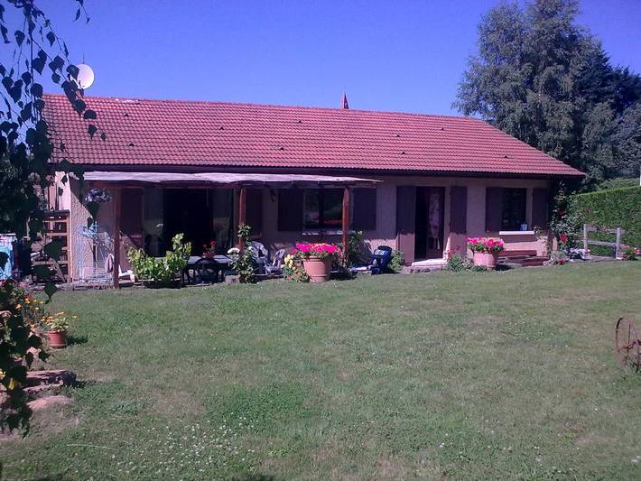 Gîte pour 14 personnes, avec Balcon ainsi que Terrasse et Jardin à Chaussan