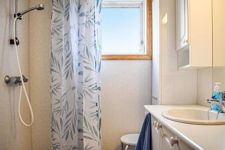 Ferienhaus für 6 Personen, mit Terrasse und Garten in Etne - 4