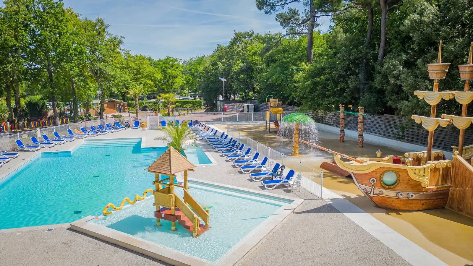 Zecamping 4* animé piscine couverte pet friendly mobil-home Tv 27m2 in Saint-Augustin, Côte de Beauté