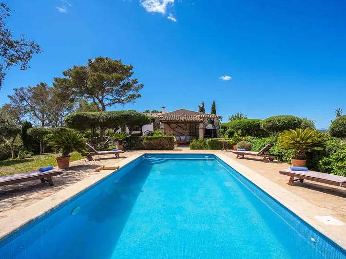 Location de vacances pour 4 personnes, avec Balcon ainsi que Jardin et Piscine à Majorque