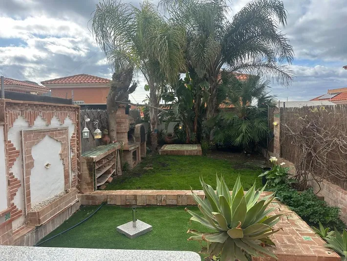 Casa de vacaciones para 6 personas, con vistas y jardín - 1