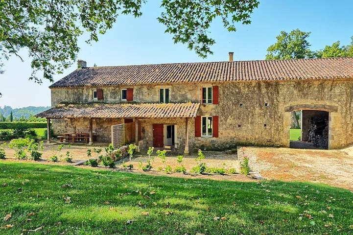 Location de vacances pour 4 personnes, avec jardin et terrasse à Poudenas