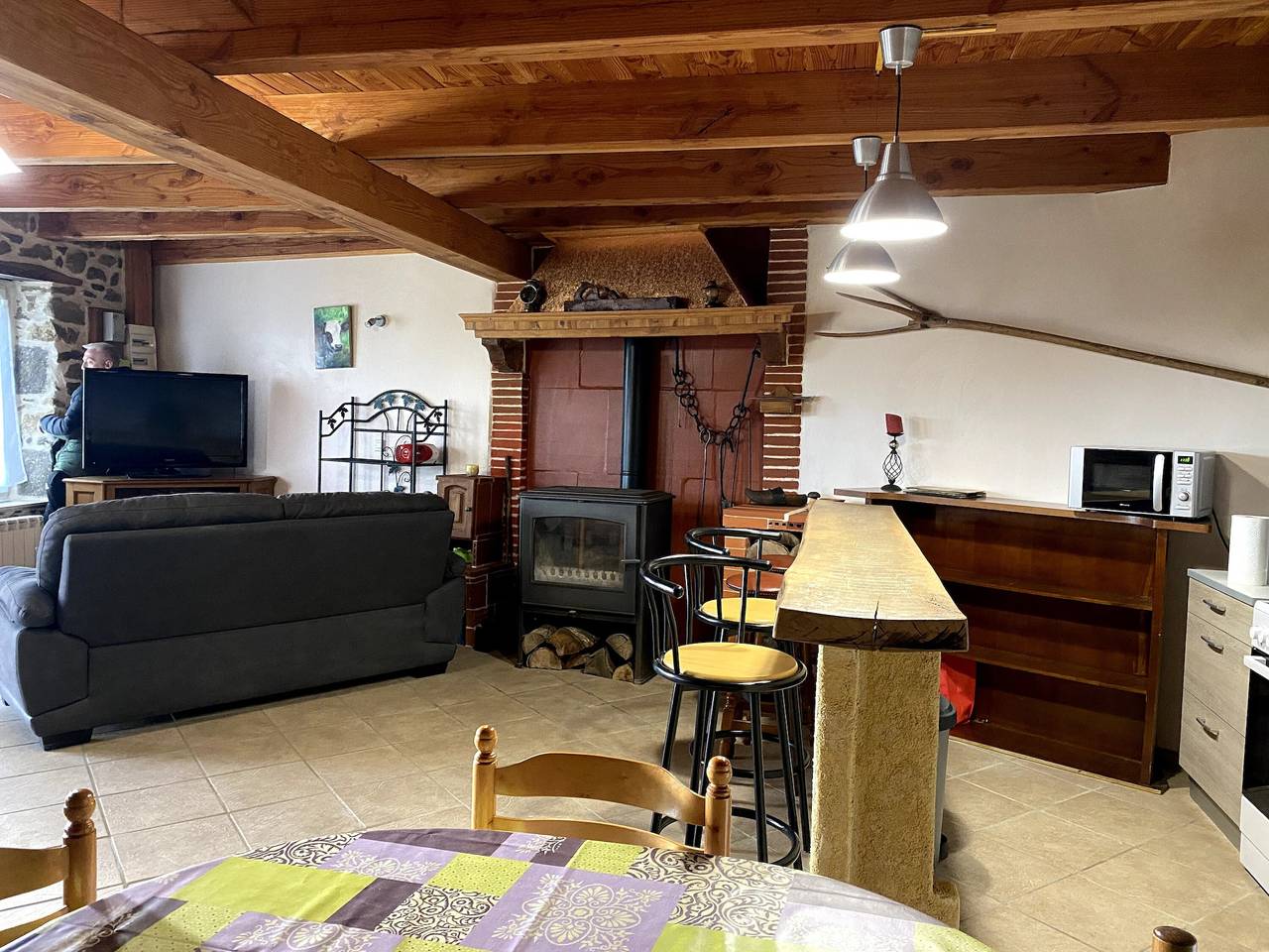 Haus am Waldrand – Platz für 8 Personen in Regionaler Naturpark Livradois-Forez