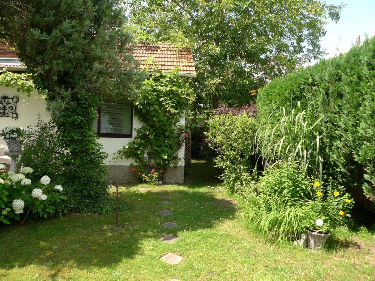 One-Bedroom House in Treptow - Köpenick, Berlin