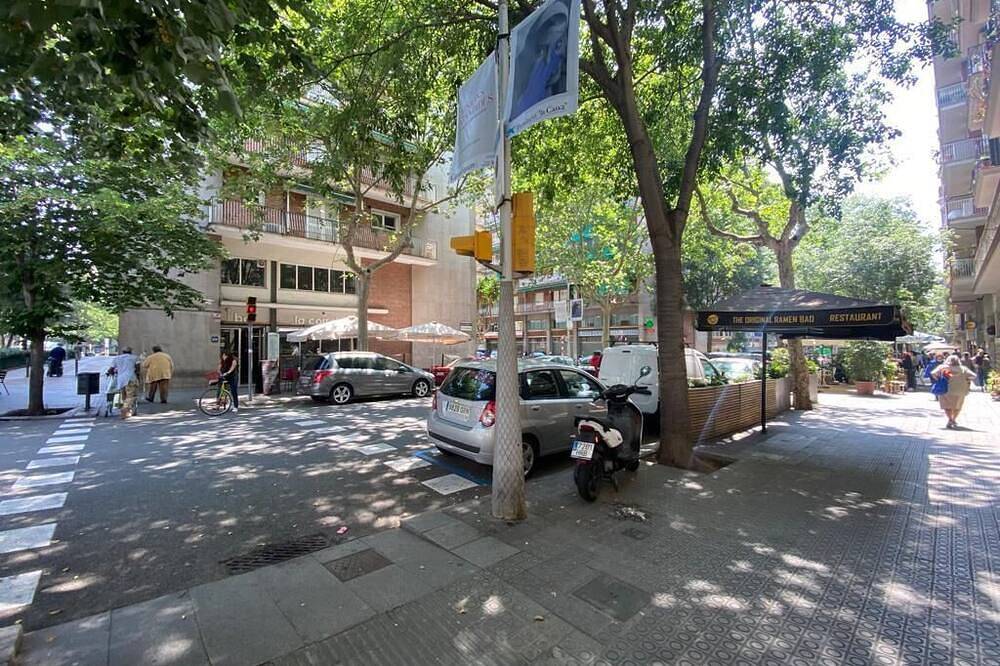 Ganze Wohnung, Lovely 2-Bedroom In Gracia Jardinets in Barcelona Zentrum, Barcelona
