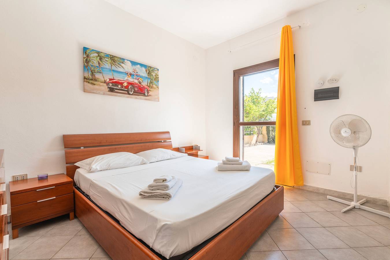 Ferienhaus 'Sud Sardinia 15' mit Bergblick, privatem Garten und Wlan in Capoterra, Cagliari Provinz