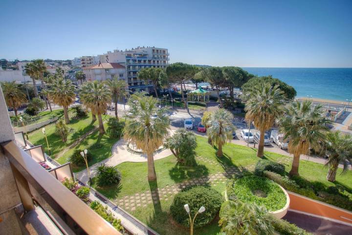 Apartamento para 2 personas, con Balcón y Terraza en Antibes