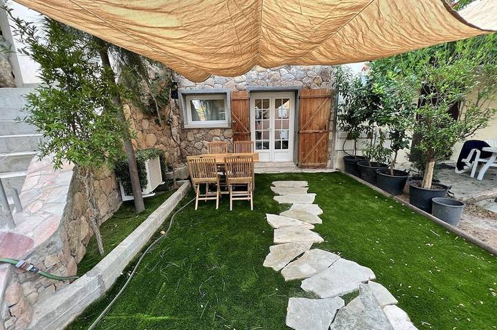 Holiday apartment for 4 people, with hot tub and terrace as well as pool - 1