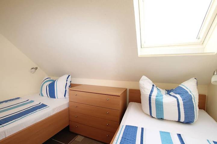 Ganze Wohnung, Fewo Krebs   ...zuhause im Urlaub in Büsumer Deichhausen, Kreis Dithmarschen