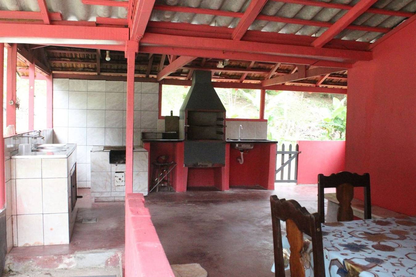 Casa de Campo com Churrasqueira e Fogão a Lenha in Paranaguá, Paraná (État)