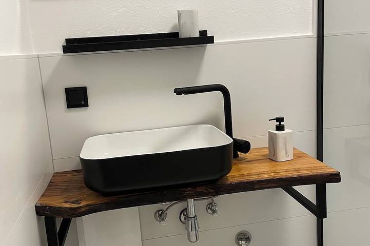 Ferienwohnung für 2 Personen, mit Pool und Balkon in Sundern - 3