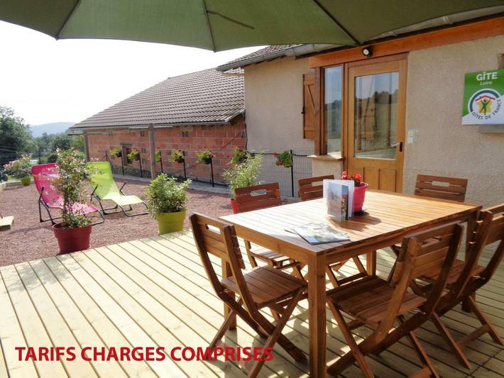 Gîte pour 5 personnes, avec terrasse, animaux acceptés à Saint-Marcel-d'Urfé