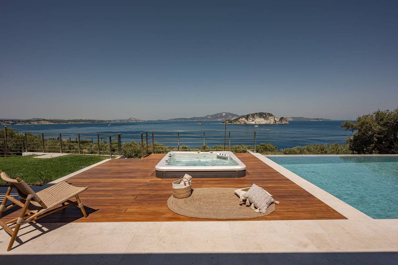 Villa für 9 Personen mit Terrasse in Keri, Laganas