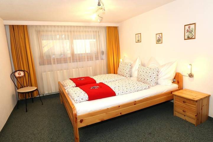 Ganze Wohnung, Nettes Apartment im typischen Tiroler Stil in Bruck am Ziller, Bezirk Schwaz