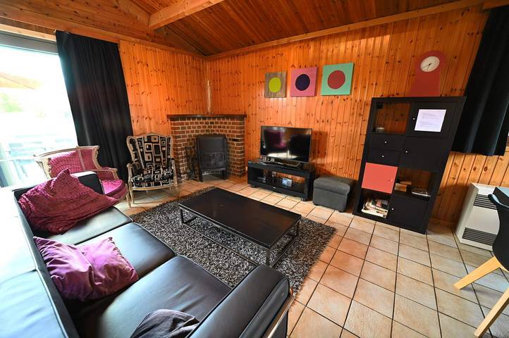 Gîte pour 8 personnes, avec jardin ainsi que terrasse et sauna à Somme-Leuze - 4