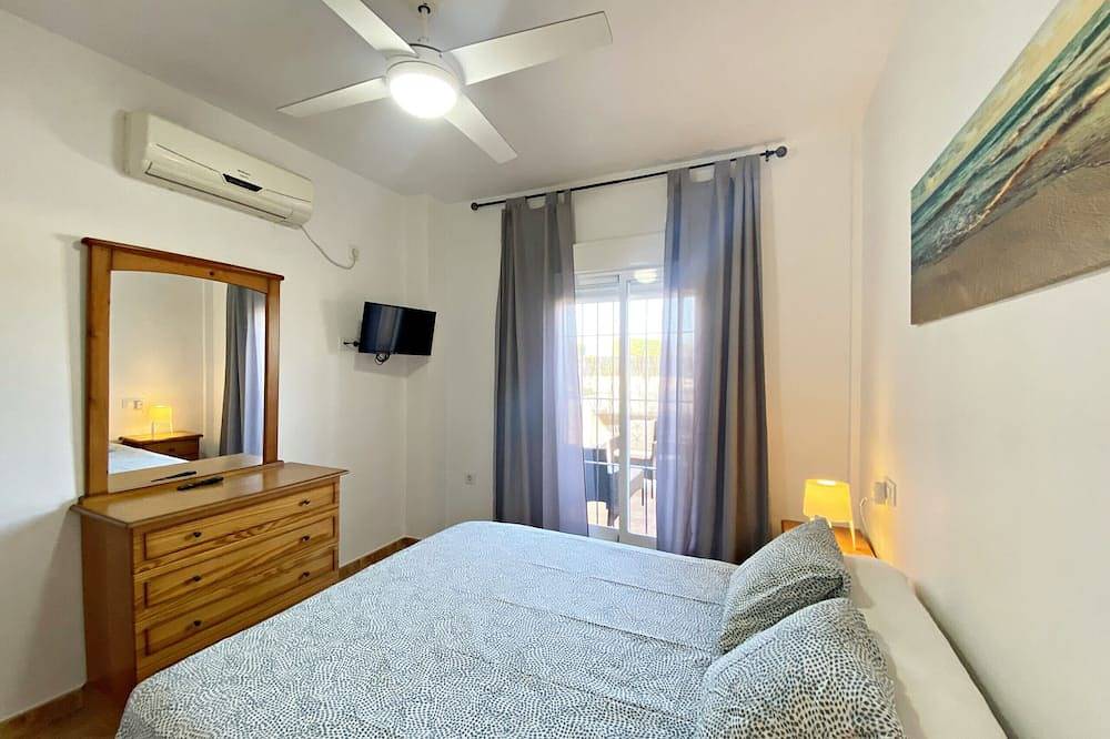 Entire apartment, Pls - Apartment with terrace and parking in Vera Playa in Vera, Costa de Almería