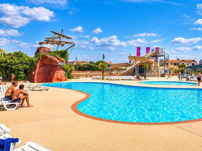 Camping 2 Plages et Océan - Mobilhome 4 personnes - Aqua 2 Chambres 4 Personnes Terrasse semi-couverte - Île aux trésors in Châtelaillon-Plage, Région de La Rochelle