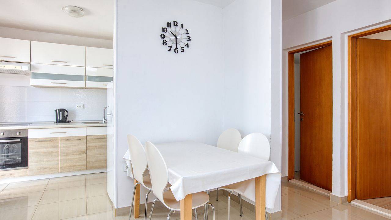 Cały apartament wypoczynkowy, Ferienwohnung für 8 Personen (76 m²) in Šparadići in Grebastica, Żupania szybenicko-knińska